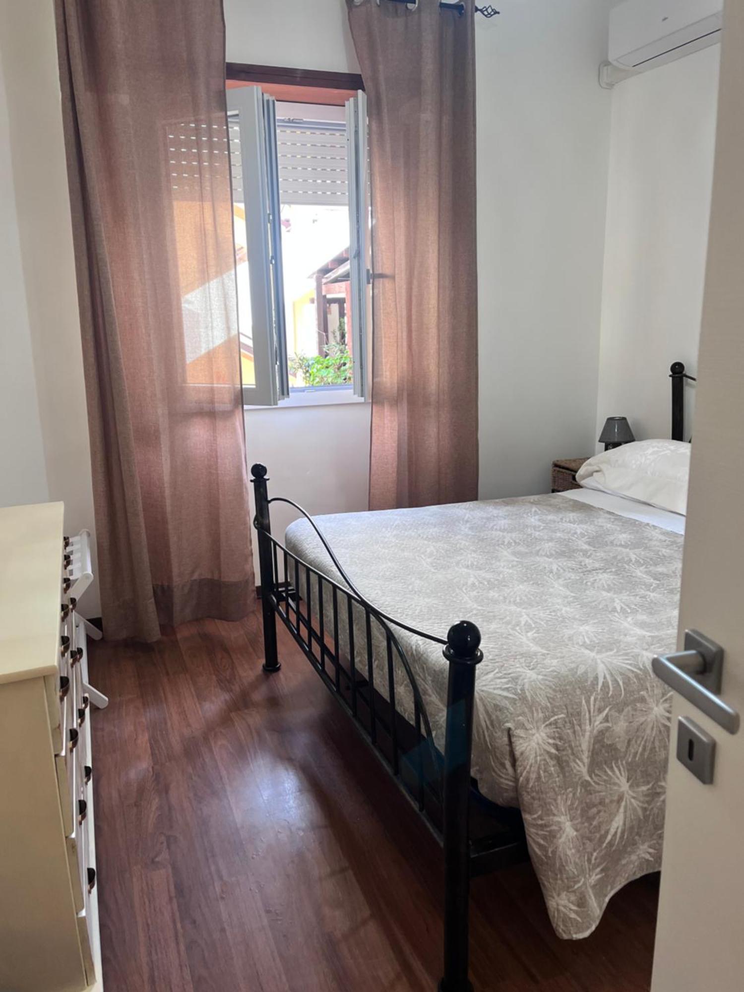 Da Adriana Guesthouse Санта-Тереза-Галлура Экстерьер фото